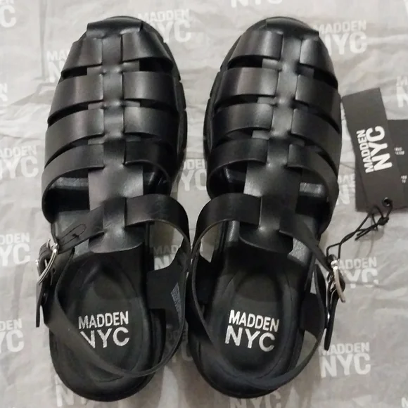 Madden NYC Chunky Platform Sandals Womens 7 Black Strappy Wedge Sandal - Picture 5 of 8